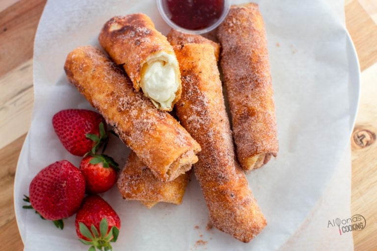 DeepFried Cheesecake (Cheesecake Chimichangas)