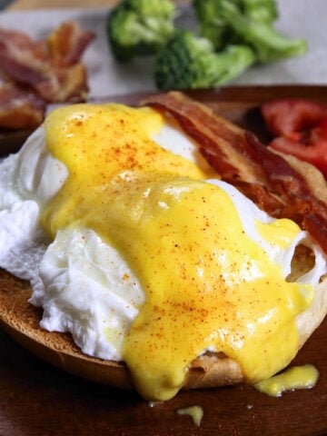 Super Easy Hollandaise Sauce Stove-Free Recipe