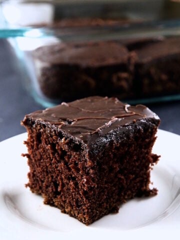 one-bowl-chocolate-cake-recipe-alyonascooking-fudge-icing-