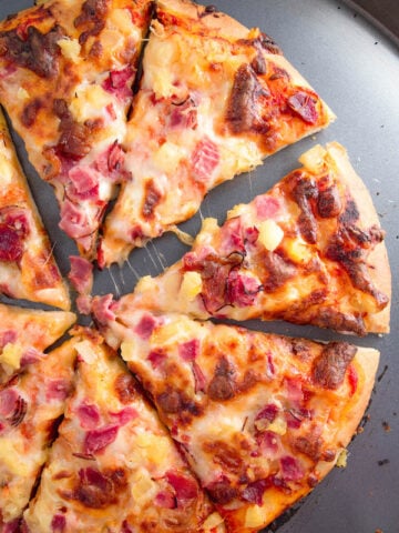Hawaiian-pizza-pizza-dough-recipe-