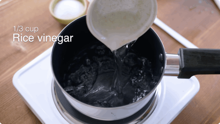 Making the sushi vinegar