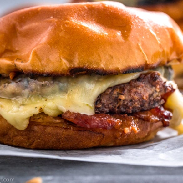 pepper-jack-bacon-burger