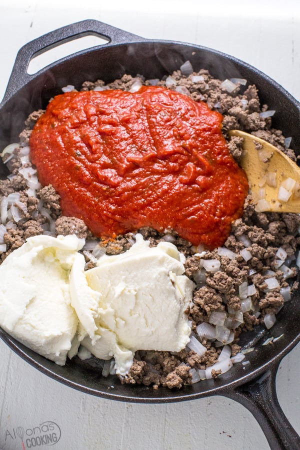 meat sauce mixture in a pan