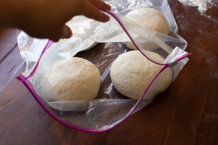 how to store pizza dough