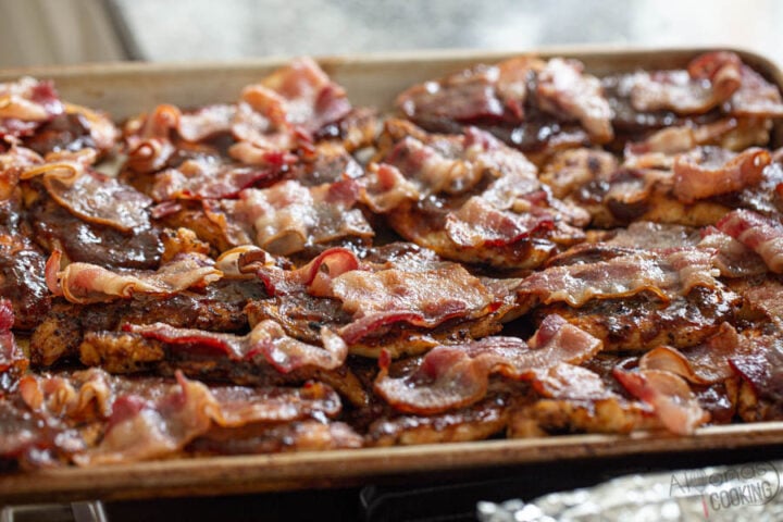 how to top bbq chicken with bacon