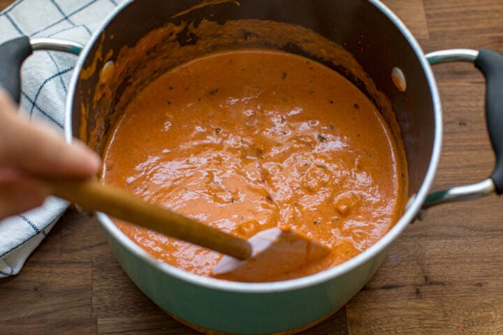 Olive Gardens ziti al Forno sauce cooked in a saucepan