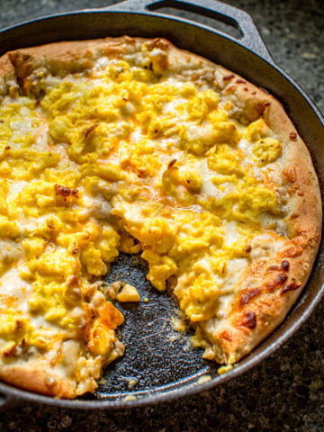 breakfast pizza recipe with sausage gravy and a homemade pizza dough crust
