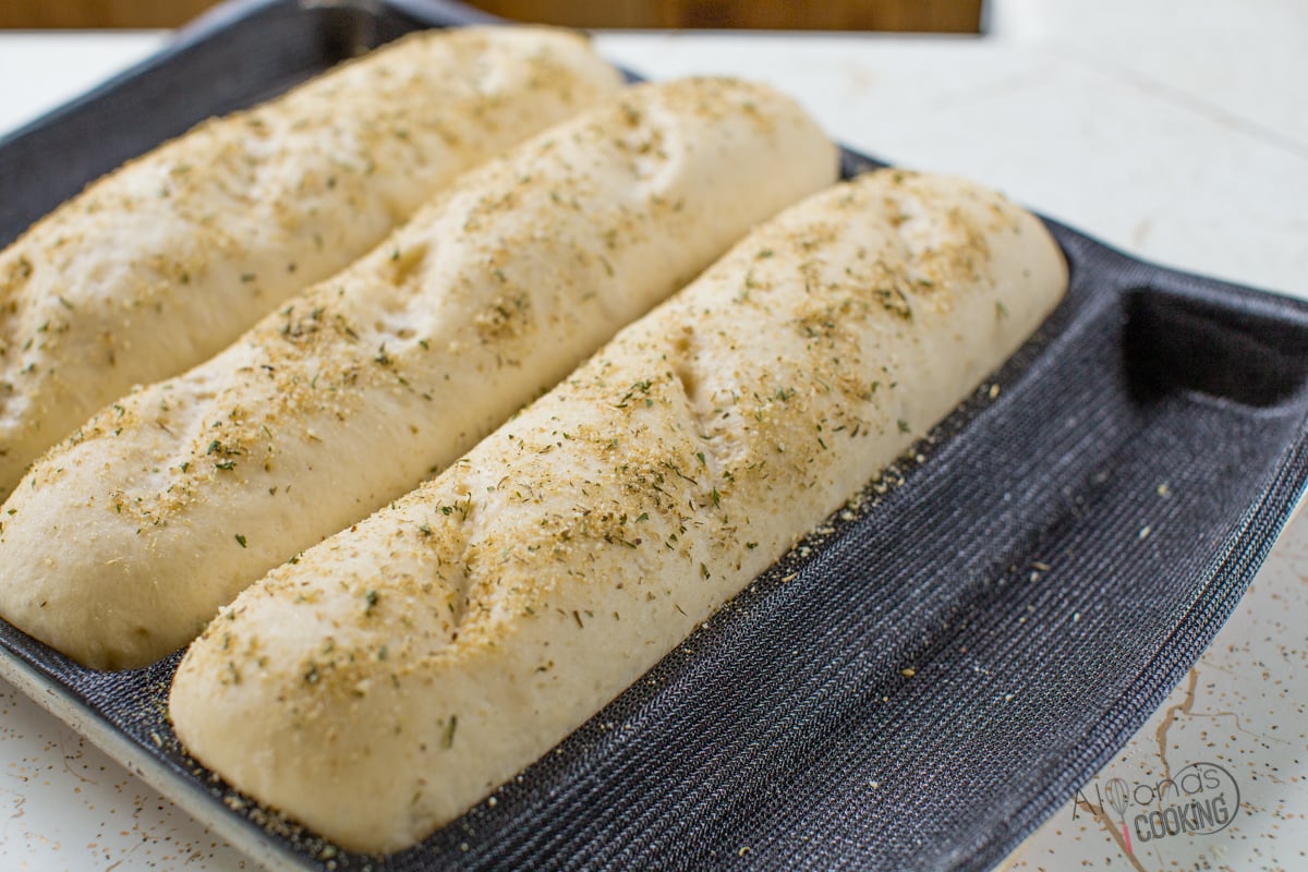 Italian Herbs and Cheese Bread - Subway Copycat - Kitchen Divas