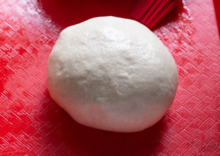 pizza dough for stuffed crust pizza