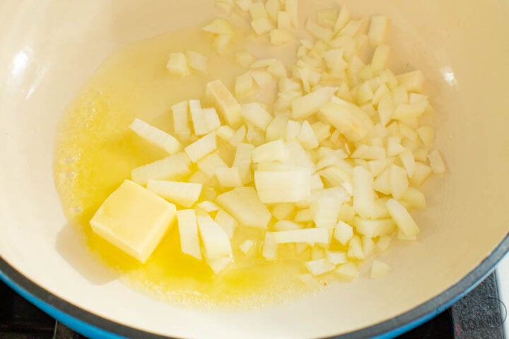 how to cook the onion for alfredo