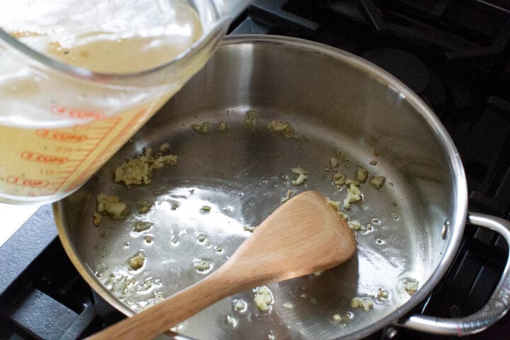 cooking garlic until fragrant for angel hair pasta