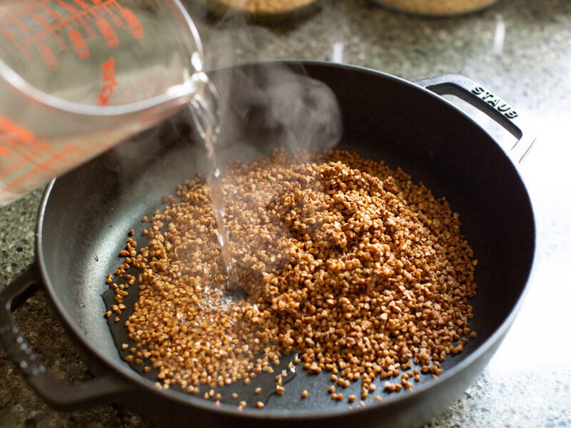 preparing buckwheat for buckwheat chicken recipe