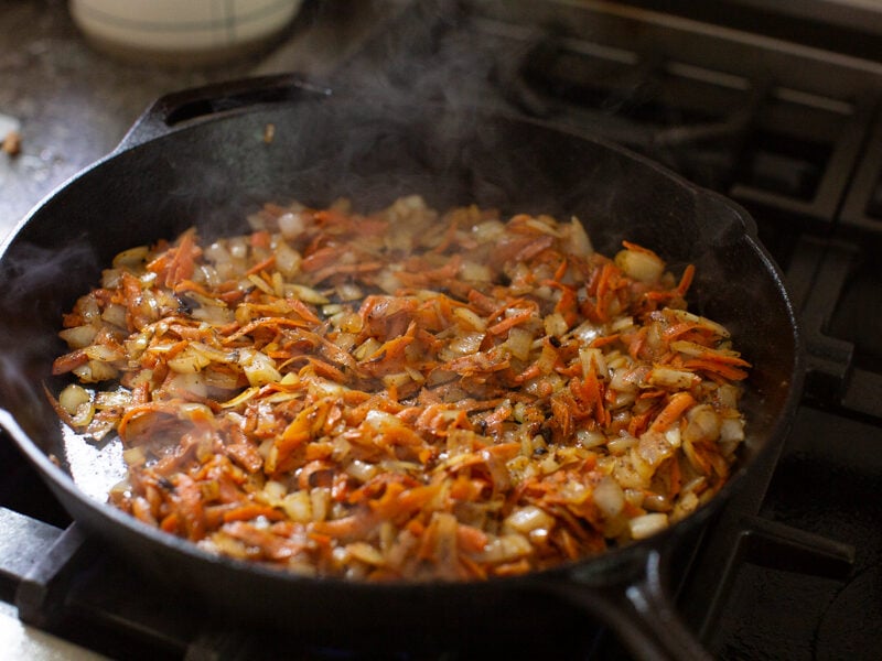 sauteing vegetables for buckwheat with chicken