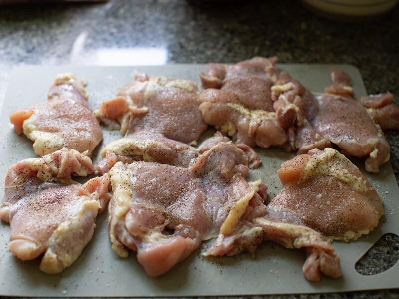 seasoned chicken thighs