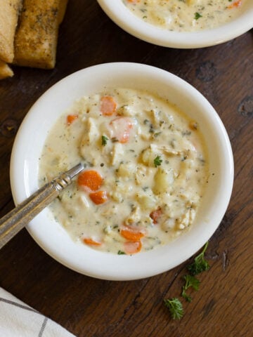 image of creamy chicken chowder soup in a bowl