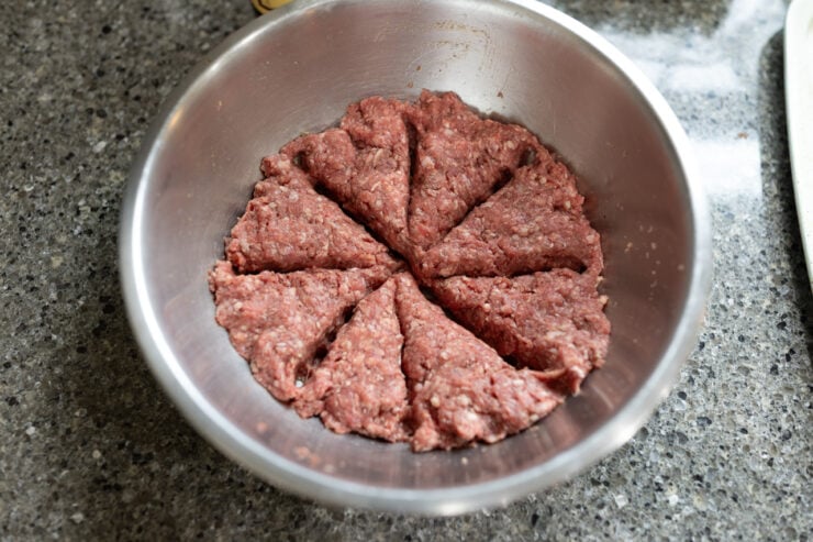 image of how to shape the perfect hamburger patties