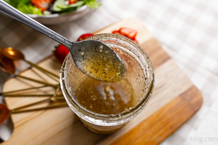 homemade poppy seed dressing for spinach strawberry salad