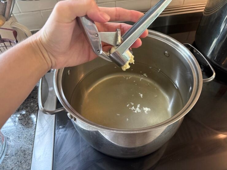 image of the brine for pickling jalapeños